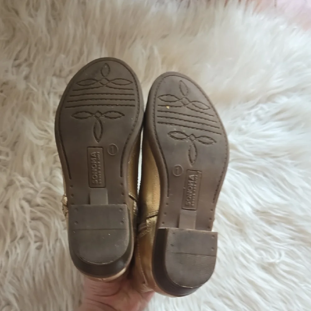 Sonoma Girls Gold Boots